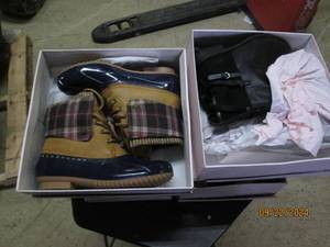 lot 369 image: 4 pairs of just fab womens shoes va...