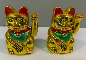 2 Animated Lucky Cat Plastic Toys (maneki neko)