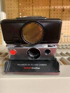 Polaroid Sonar One Step SX-70 Land Camera
