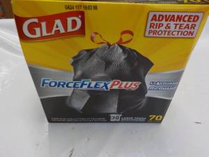 70 ct Glad 30 Gallon Trash Drawstri...