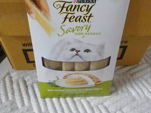 30 x 4 packs Natural Chicken in a D...