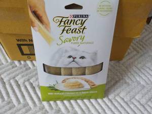 30 x 4 packs Natural Chicken in a D...