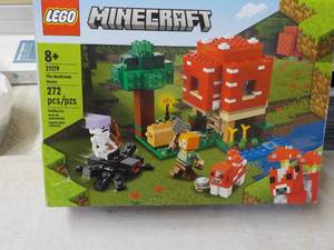 LEGO Minecraft...