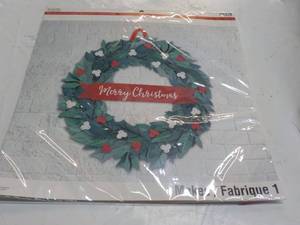 Paper Wreath Dcor Kit...