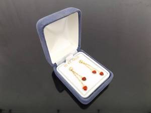 NEW in Original Box 10K Yellow Gold Heart Dangle Post Earrings