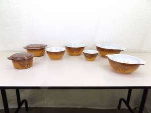 9 Piece Set of Vintage Pyrex Orchard Mixing Bowls, Lidded Bowls, etc.