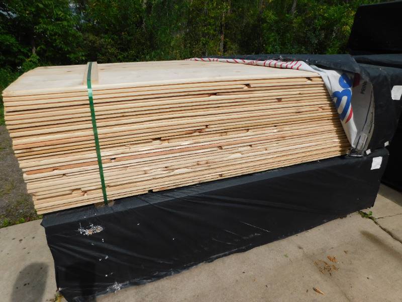 1 x 8 x 8 NickelGapV Groove Shiplap Ponderosa Pine #2 Reversible - 768 Linear Feet