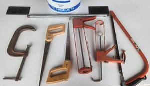 lot 523 image: Nice LOT of Tools Saws, Clamp