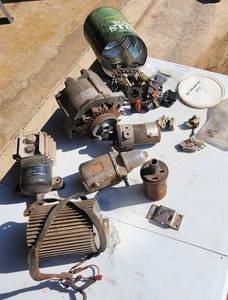 lot 562 image: Lot of Auto Alternators, Core, Parts, Coil, Ignition