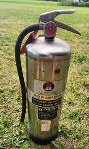lot 588 image: 2.5 Gallon Fire Extinguisher