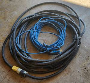 lot 649 image: Heavy Duty Extension Cord Lot