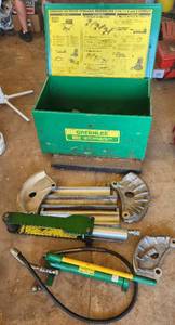 lot 663 image: GREENLEE 882 SERIES Hydraulic Conduit Bender Pump included