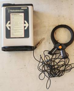 lot 688 image: RADIODETECTION RD 400 LCT W Attachments