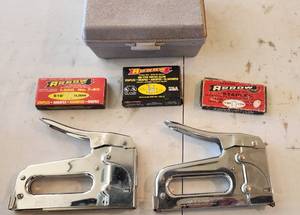 lot 692 image: Staple Guns T-59 & T-25 with Staples