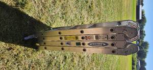 lot 712 image: WERNER LADDER MODEL M8-16 300 LB Capacity