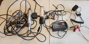 lot 719 image: Century Battery Charger