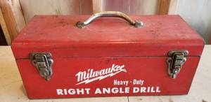 lot 729 image: MILWAUKEE Right Angle Drill Reversible