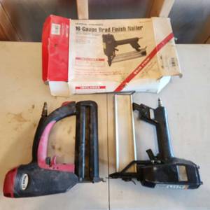 lot 735 image: CENTRAL PNEUMATIC 16 Guage Brad Nailer US General x2