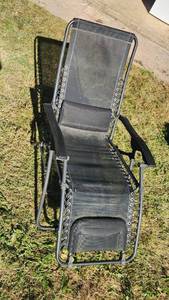 lot 768 image: Outdoor Reclining Chair