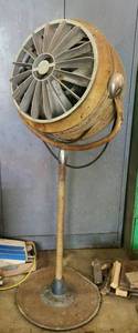 lot 9 image: WOW THIS Westinghouse Fan Works