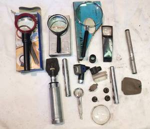 lot 49 image: Nice Magnifying Tool Lot