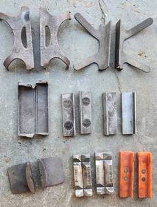 lot 66 image: Wilton Chicago copper Vise Jaw Cover