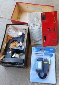 lot 71 image: Microscope, Centech 30 Amp automotive fuse circuit breaker