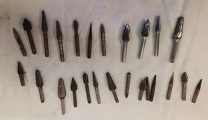 lot 94 image: Lot of Metal Burr Bits