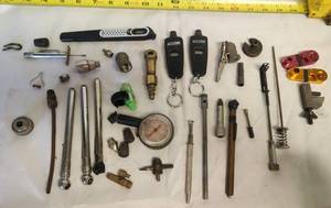 lot 115 image: Air Chucks, Tire Gauges, Fuel Line Tool