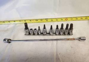lot 126 image: SNAP ON Torq Bit Socket Driver Set