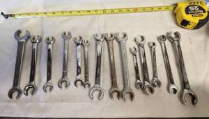lot 130 image: Lot of Metric  Wrenches Various Brands, for sure 1 Snap On