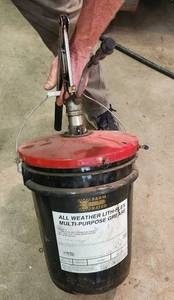 lot 279 image: All Weather Lith Flex Multipurpose  Grease gun filler