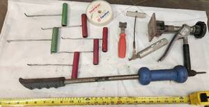 lot 288 image: Auto Body Dent Puller Lot, Crease gun pro Dent remover Tool