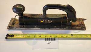 lot 407 image: Sterling Sander Air