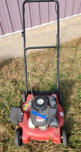 lot 484 image: MTD Push Mower WORKS
