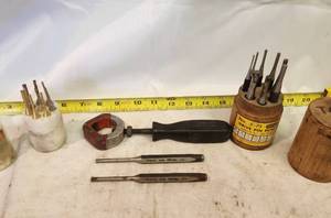lot 163 image: SNAP ON LOT