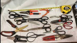 lot 160 image: HUGE Scissors Lot