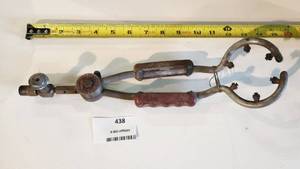 lot 438 image: vintage Cedarburg Torch