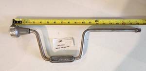 lot 445 image: Craftsman 18 Socket Hand Crank