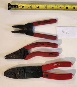 lot 466 image: AMP Wire Strippers