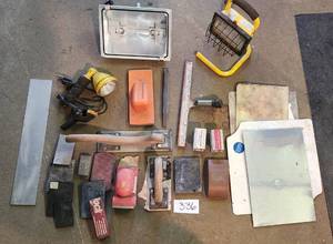 lot 296 image: HUGE Sanding Lot, Lights