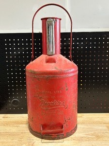 lot 20 image: Vintage Brookins 5 Gallon Service Station Test Measure