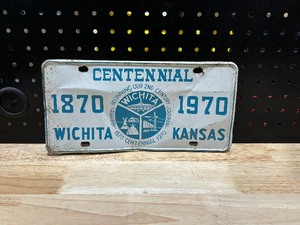lot 34 image: Vintage License Plate