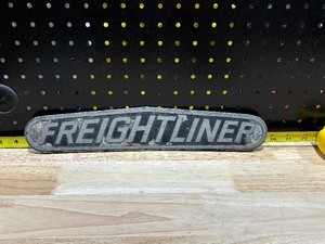 lot 85 image: Freightliner Truck Emblem