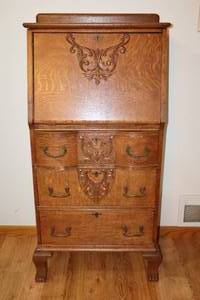 lot 6 image: Antique Quarter-Sawn Oak Drop-Down Hallway Desk Cabinet
