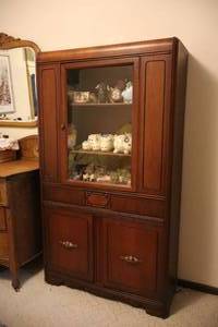lot 23 image: Antique Maple() Display Cabinet
