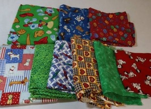 lot 43 image: Fabric Flannels By Viacom International, Dena Designs Etc