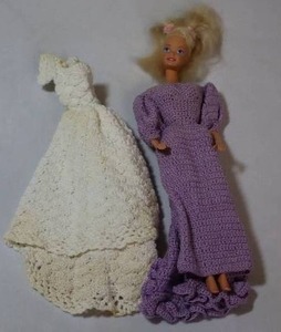 lot 52 image: 1966 Mattel Fashion Barbie Doll Blonde Hair WhitePurple Crocheted GownDress China