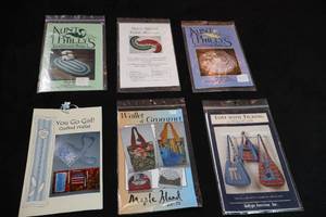 lot 185 image: (5) Quilting Project Patterns