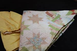 lot 190 image: Vintage Quilt Project Started